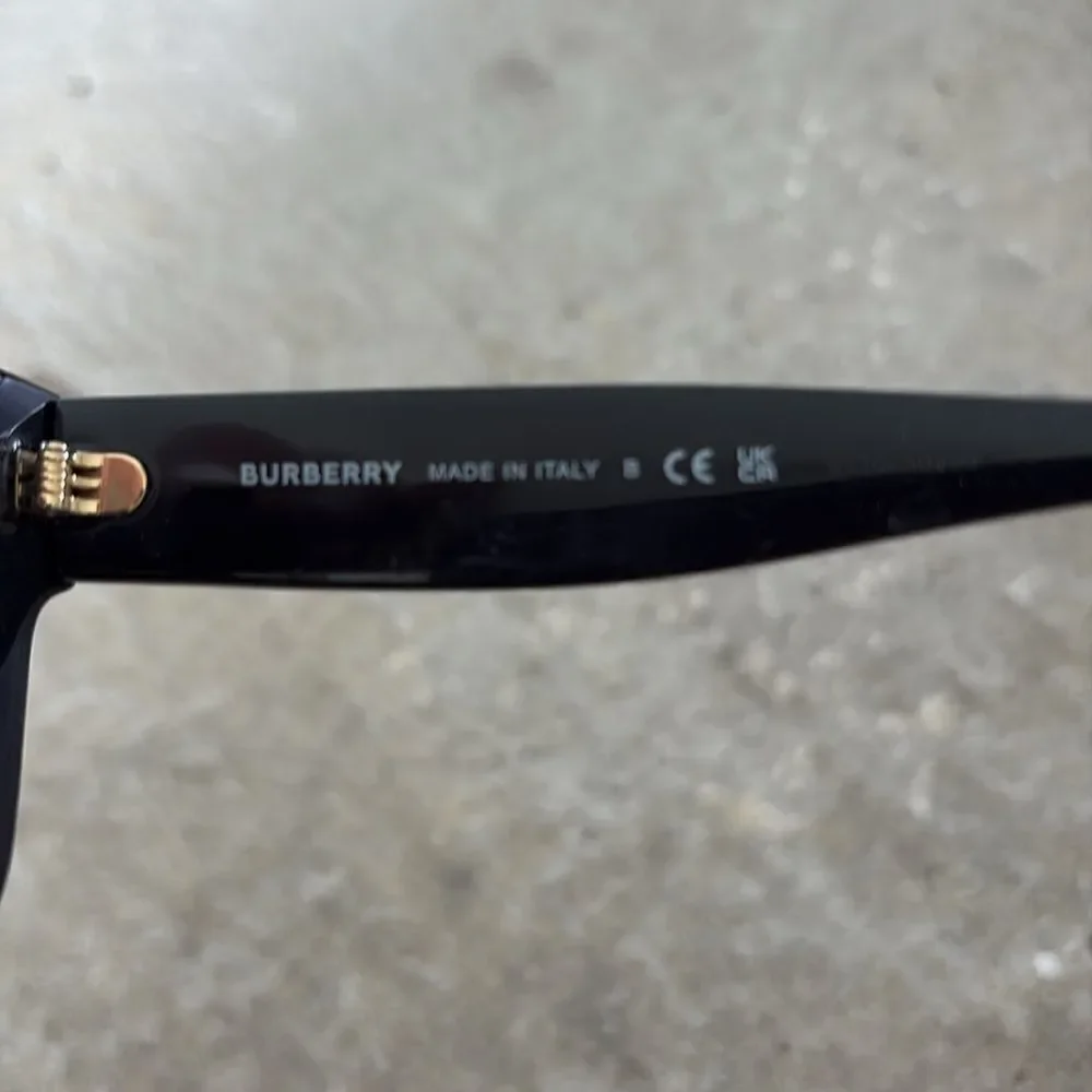 Burberry Primrose sunglasses